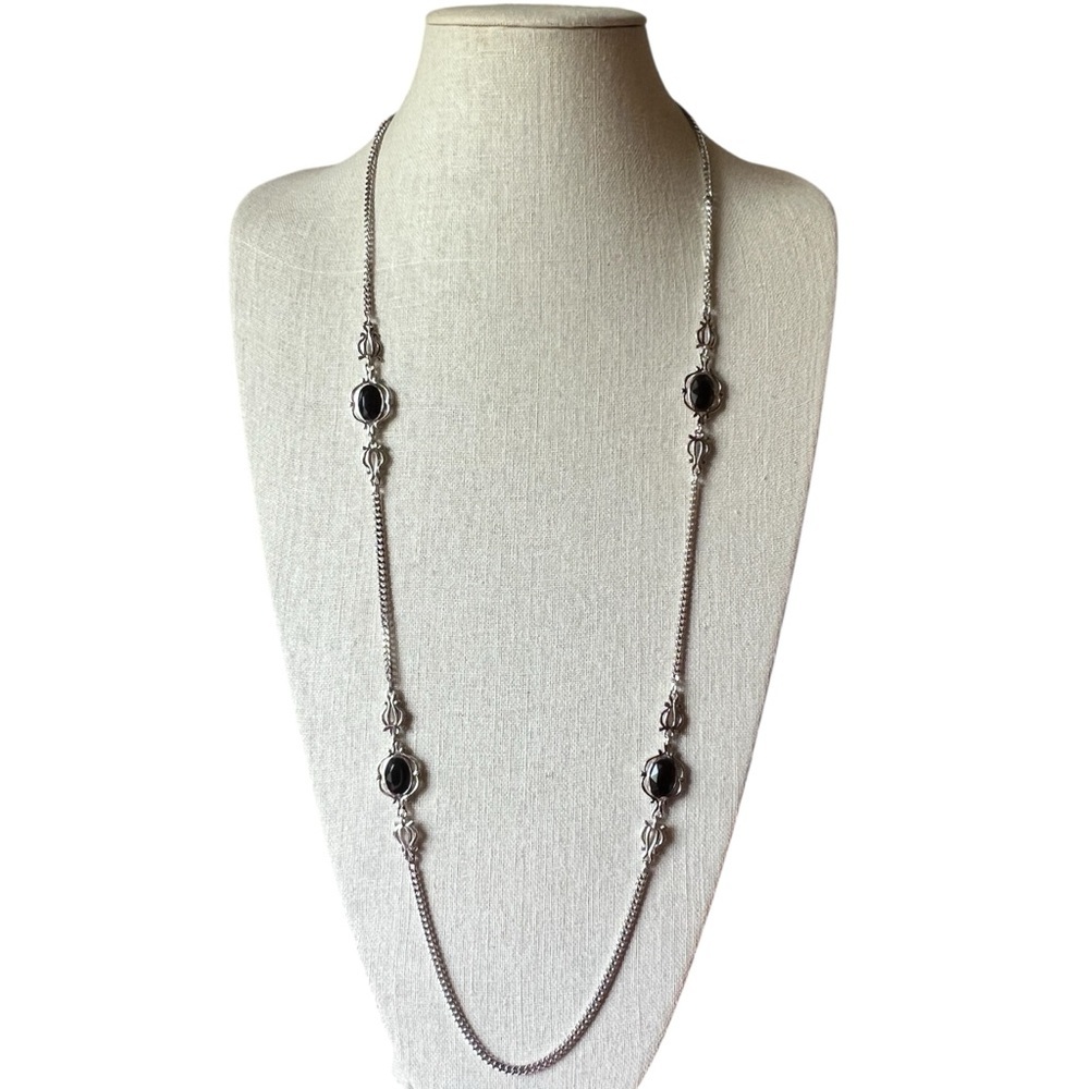 Vintage Sarah Coventry Silver and Black Necklace